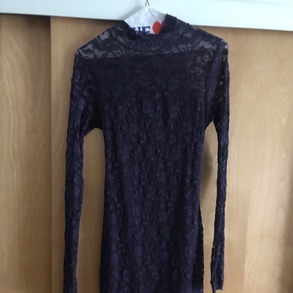 Lace sleeve open back purple knee length dress
